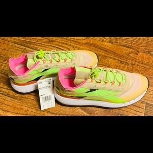 BNWT Reebok Legacy 83 women’s 7 sneakers Alabaster/Utility Yellow/Solar Orange